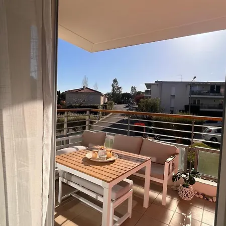2 Dans Avec Piscine Et Parking *