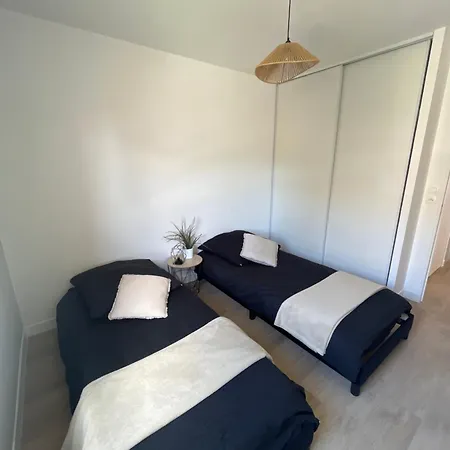 2 Dans Avec Piscine Et Parking Lejlighed La Ciotat