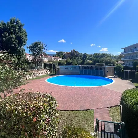 2 Dans Avec Piscine Et Parking La Ciotat
